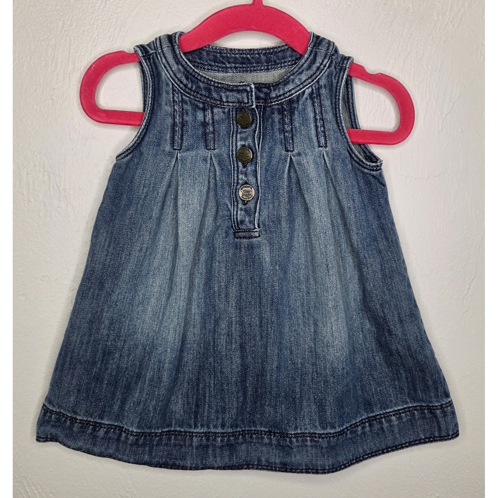Baby GAP Girls Size 6-12 Month Dress Denim Sleeveless Blue Buttons Retro Classic